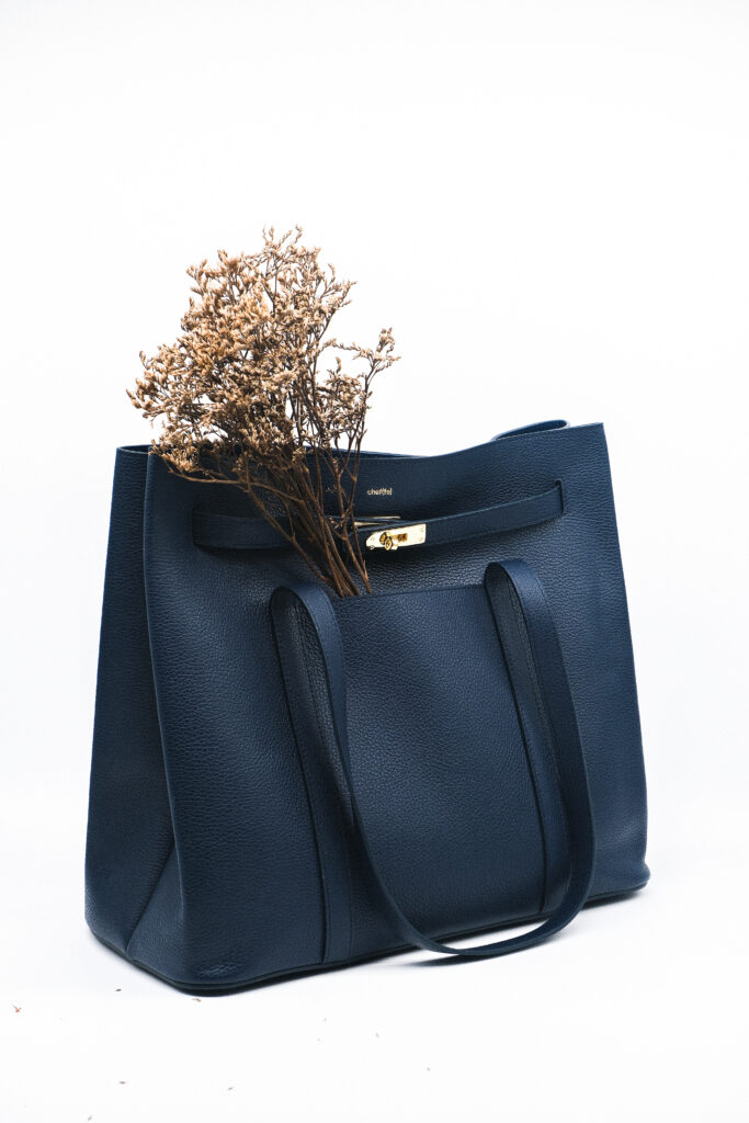 Sac cabas en cuir - fabrication artisanale maroquinerie