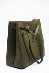 Sac à main en cuir de la marque Chef(fe) développé et confectionné par Maroquinerie Barreteau