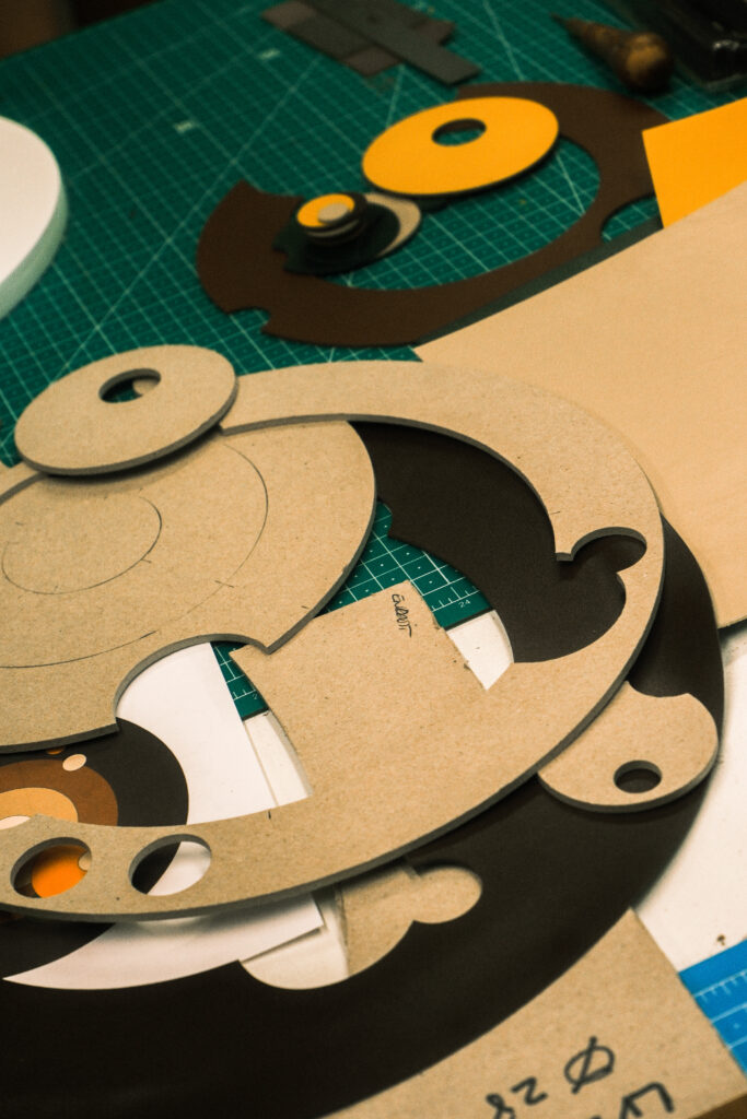 Développement d'une pièce de décoration, de maroquinerie. Prototype